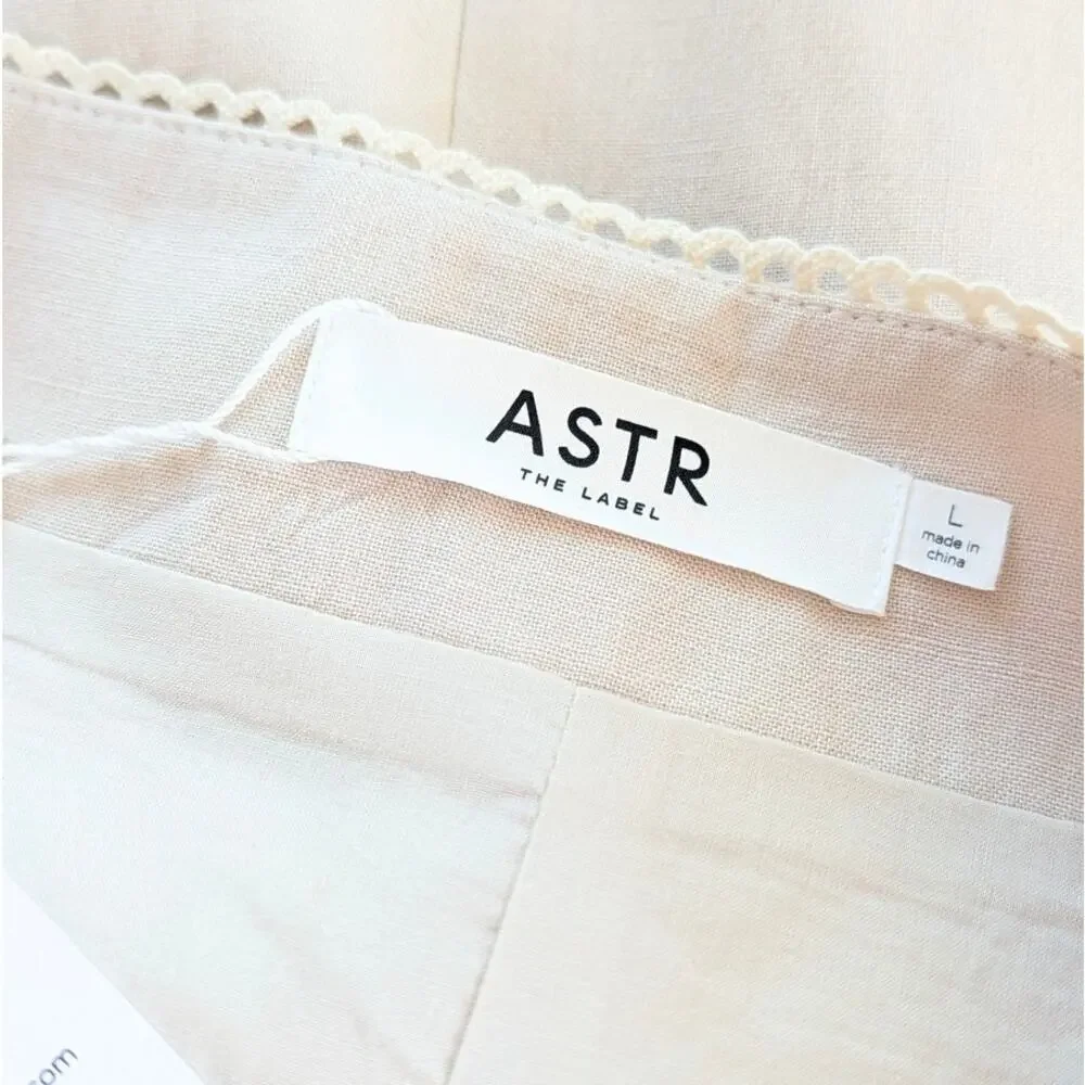 ASTR Cailey Crochet Trim Button-Front Mini Skirt Womens L Natural A-line NWT